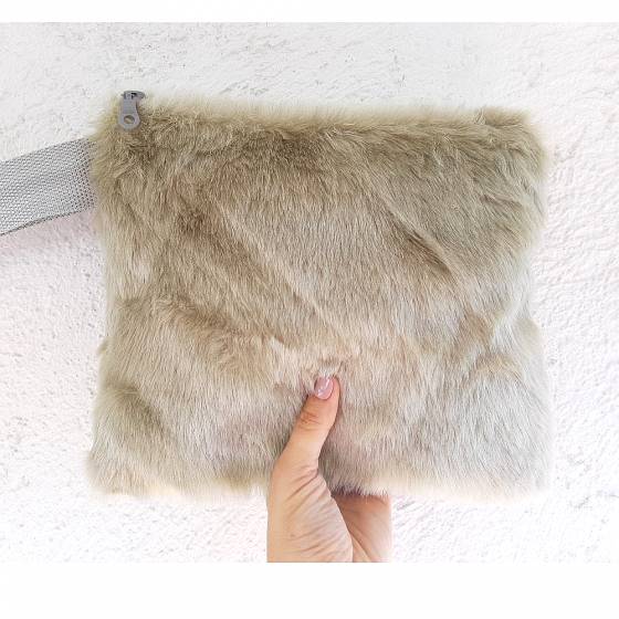 GREY/BEIGE  FLUFFY FAUX FUR  |  SOFT POCHETTE