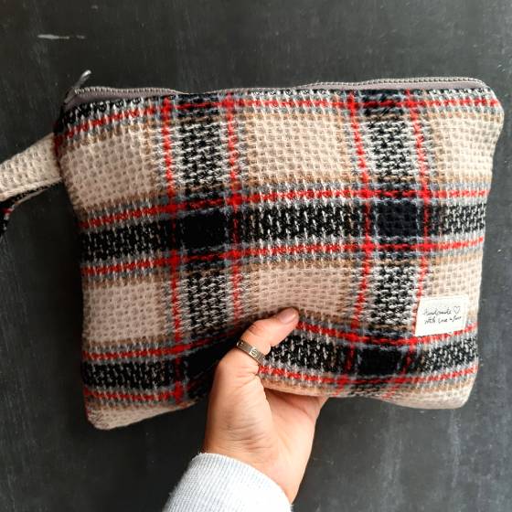 BEIGE PLAID |  SOFT POCHETTE